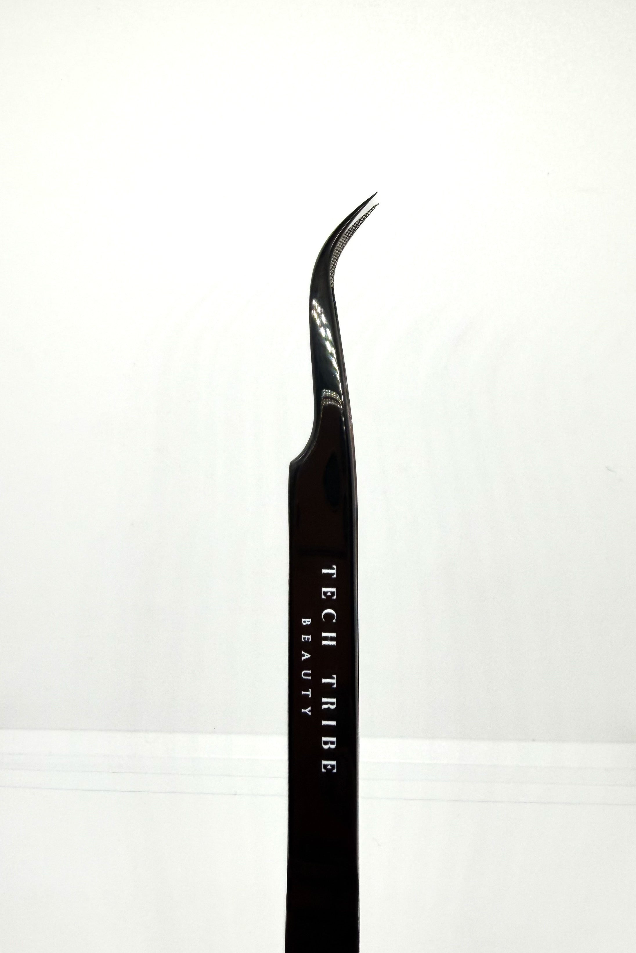 Tech Tribe’s Curved Tweezers
