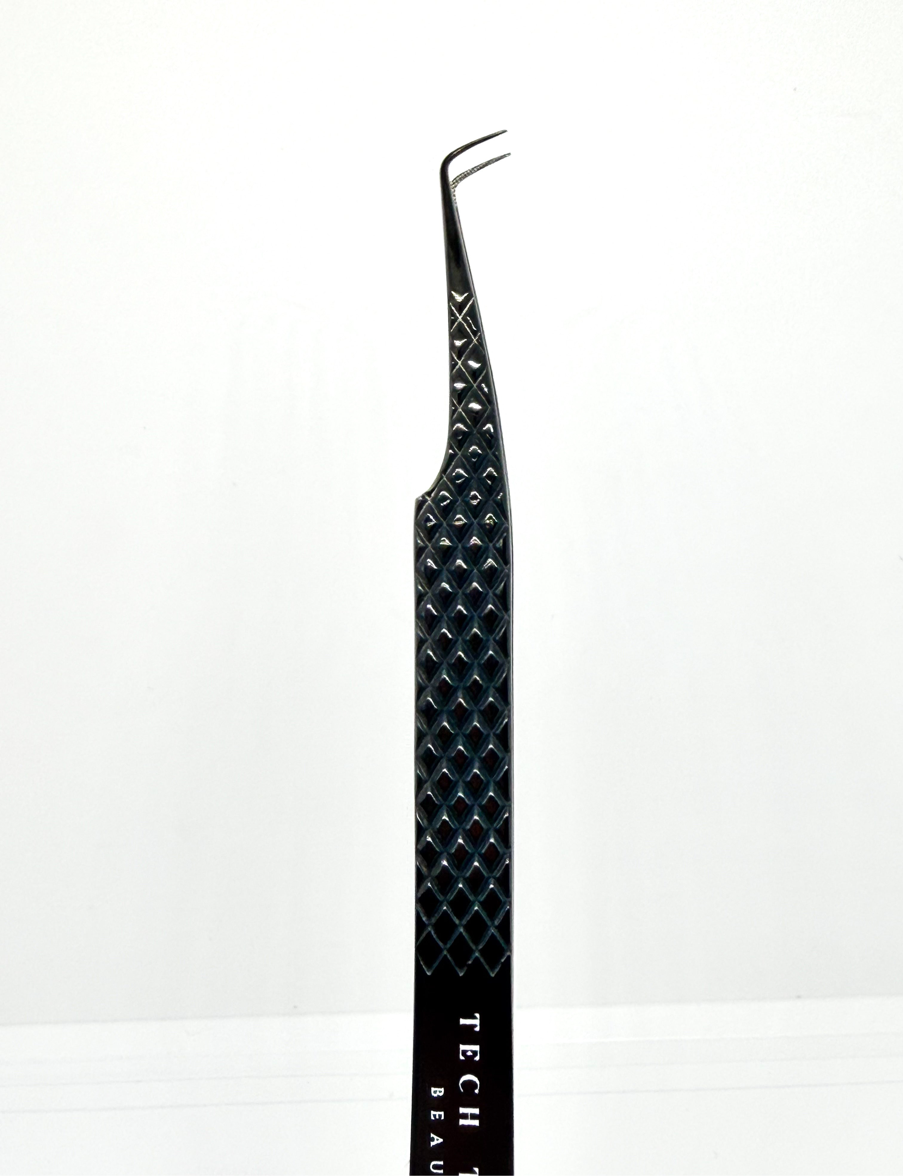 Tech Tribe’s Boot Leg Tweezer